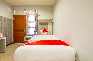Super OYO 2405 The Karins Guesthouse Syariah fotoÄŸrafÄ±