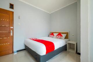 Super OYO 2405 The Karins Guesthouse Syariah fotoÄŸrafÄ±
