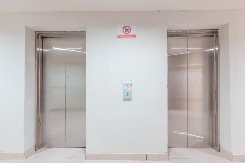 OYO 1948 Apartement Sentul Tower - Lobi