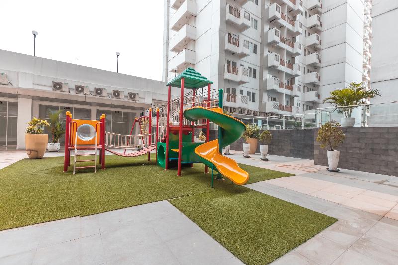 OYO 1948 Apartement Sentul Tower - Genel