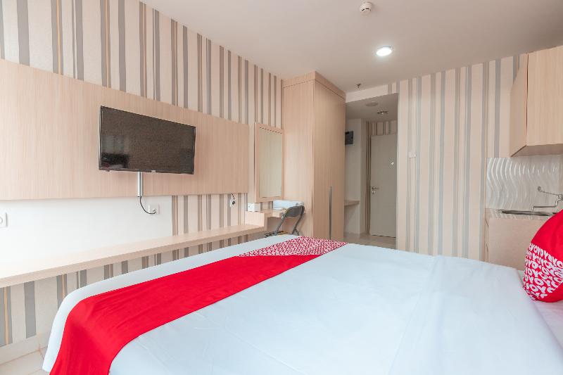 OYO 1948 Apartement Sentul Tower - Oda