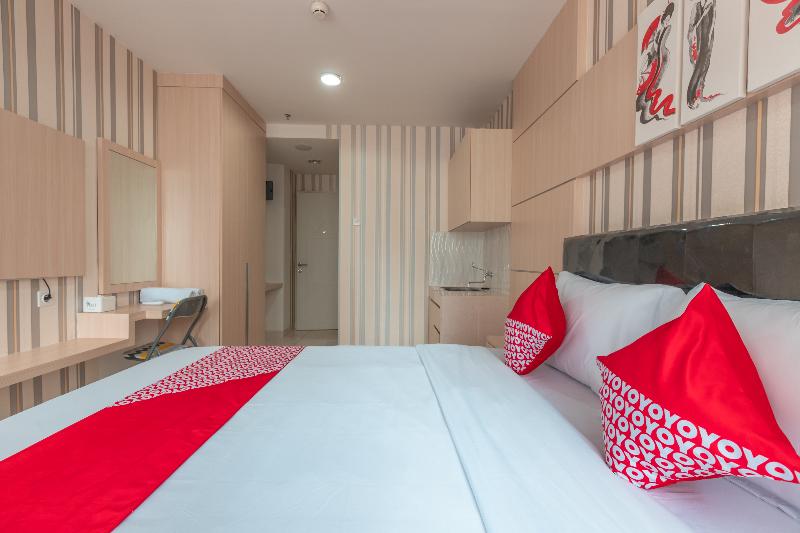 OYO 1948 Apartement Sentul Tower - Oda