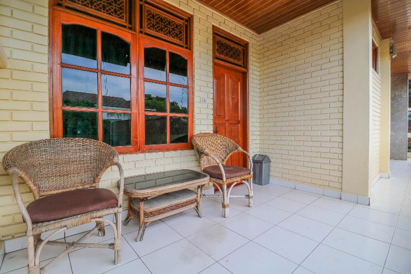 OYO 1654 Maha Bharata Kuta Inn - Genel