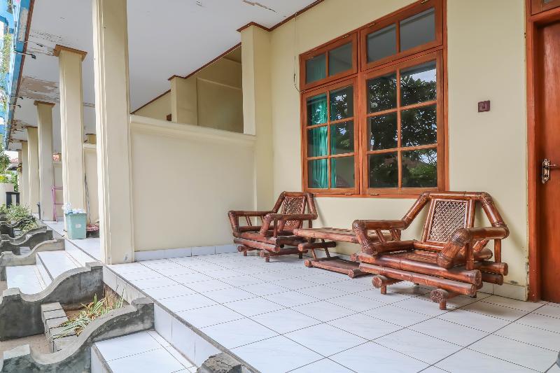 OYO 1654 Maha Bharata Kuta Inn - Genel