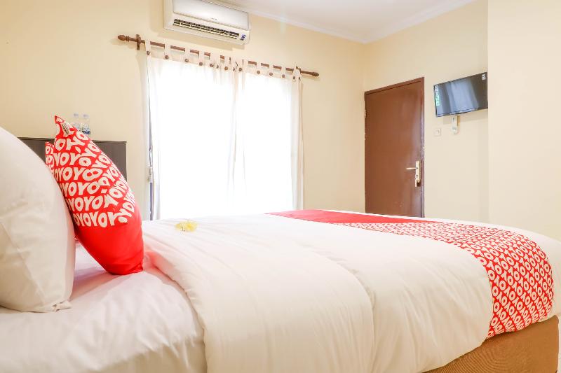 OYO 1654 Maha Bharata Kuta Inn - Oda