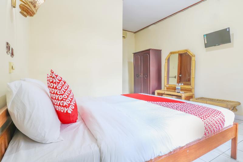 OYO 1654 Maha Bharata Kuta Inn - Oda