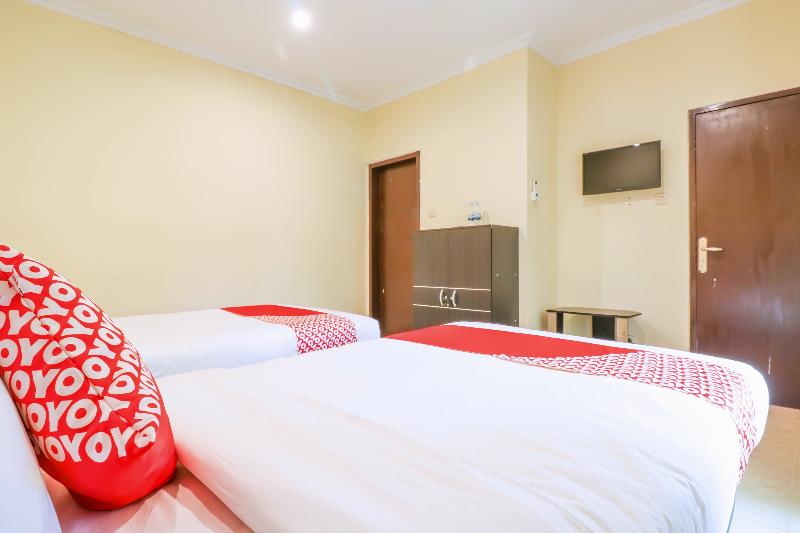 OYO 1654 Maha Bharata Kuta Inn - Oda