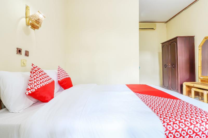 OYO 1654 Maha Bharata Kuta Inn - Oda