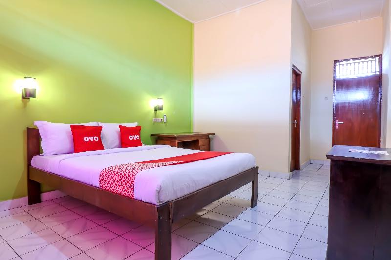 OYO 2184 Nan Berlian Inn - Oda