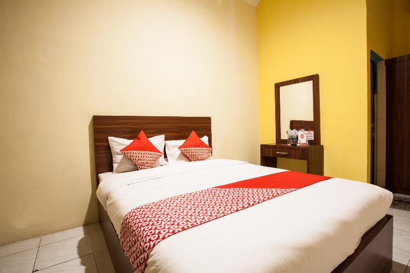 OYO 2229 Bunga Raya Residence - Oda