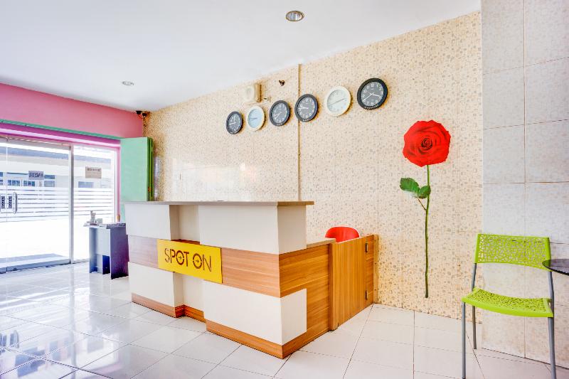 OYO 2214 Wisma Jampea - Lobi