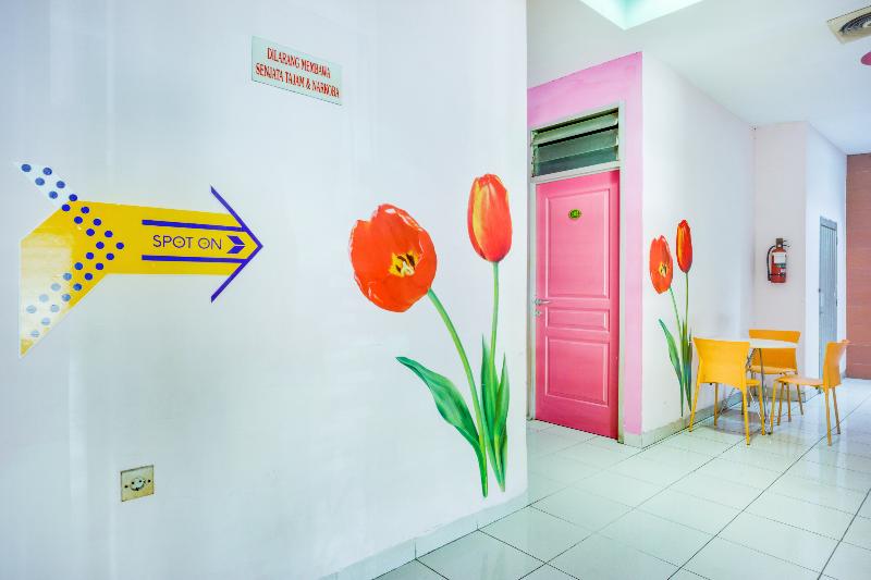 OYO 2214 Wisma Jampea - Lobi