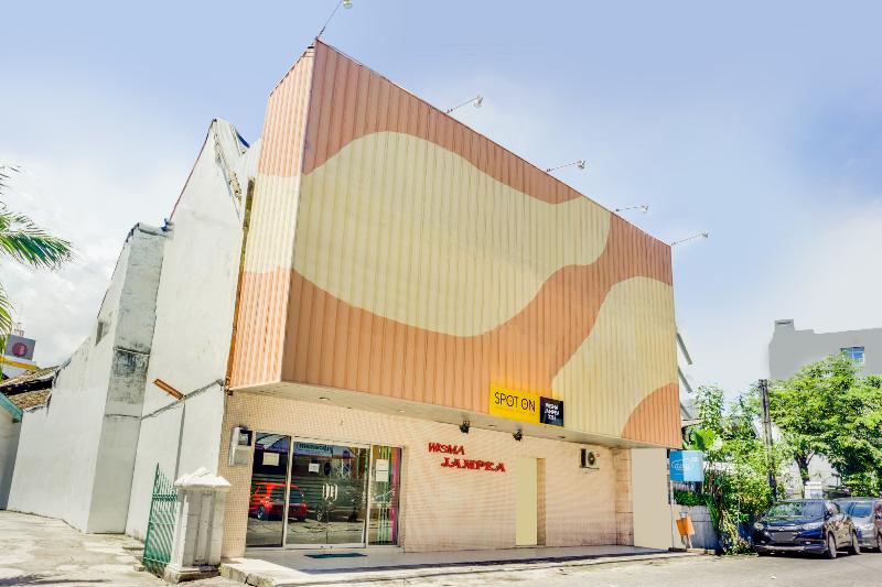 OYO 2214 Wisma Jampea - Genel