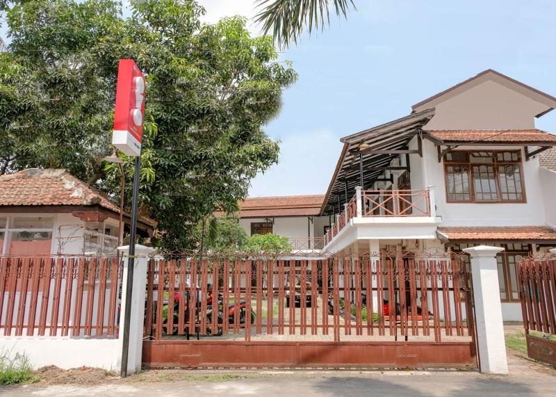 OYO 1376 Kina Family Residence Syariah - Genel