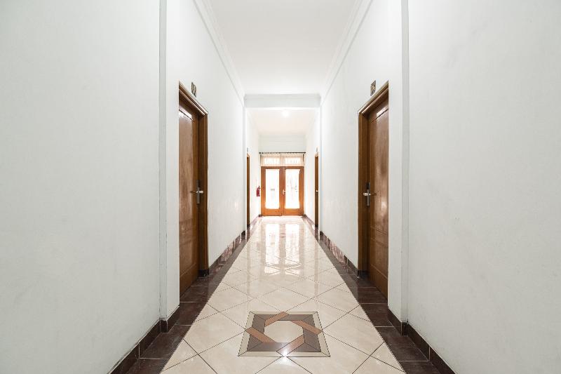 Sinergi Hotel Tretes - Lobi