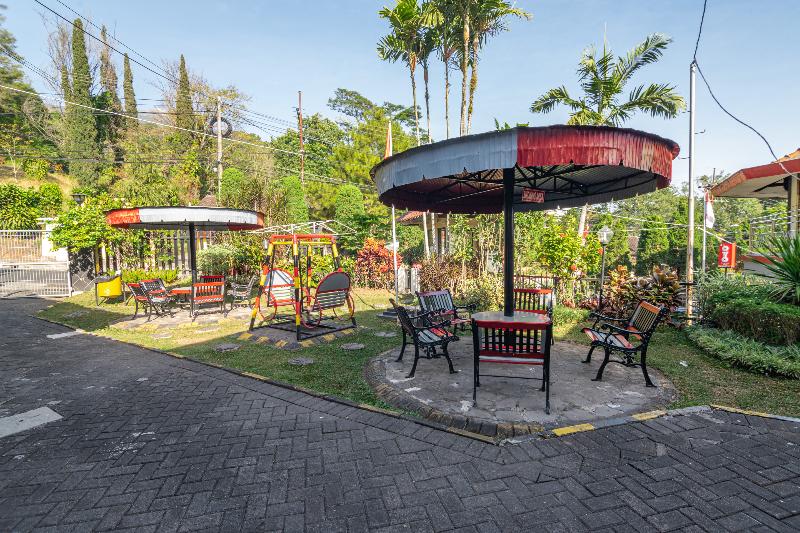 Sinergi Hotel Tretes - Genel