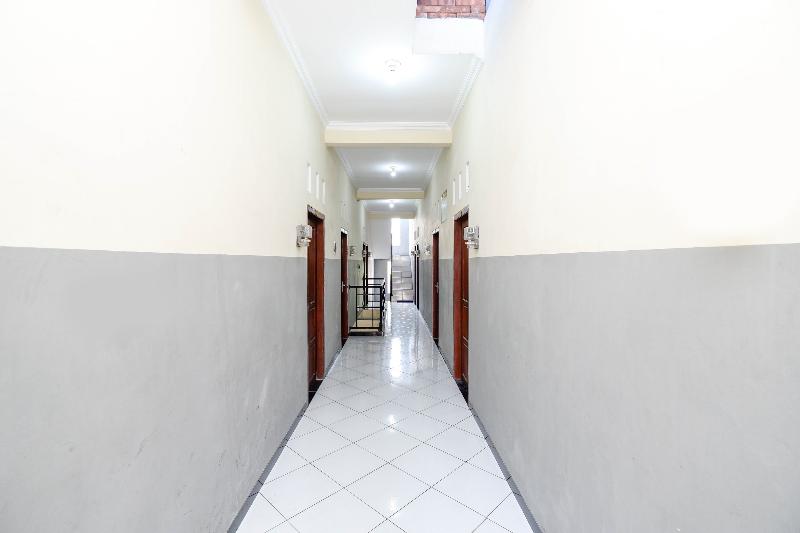 SPOT ON 2209 Solo Point Syariah - Genel