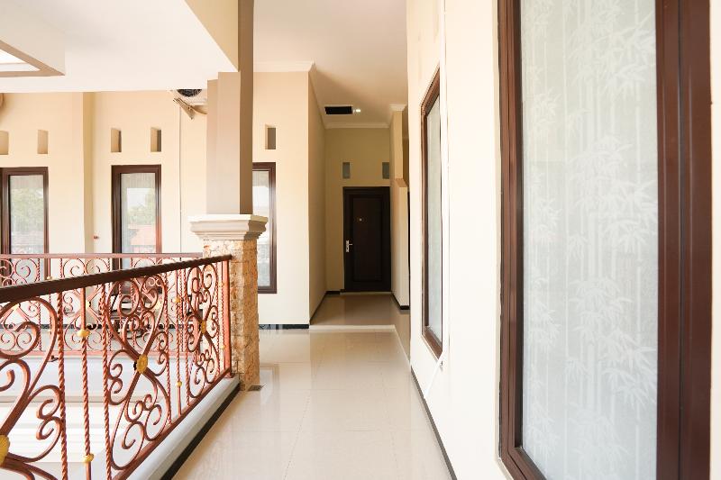 OYO 1743 Anie Residence - Lobi