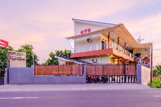 OYO 2450 Hening Homestay fotoÄŸrafÄ±