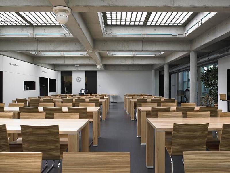 Geneva Hostel - Lobi