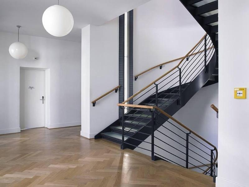 Geneva Hostel - Lobi