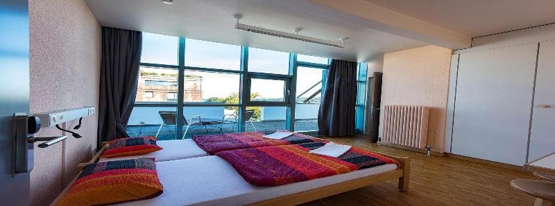 Geneva Hostel - Genel