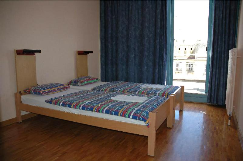 Geneva Hostel - Oda