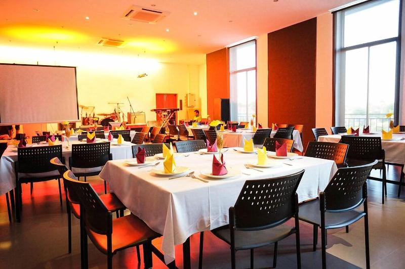 Tri-Shawa Resort - Restoran