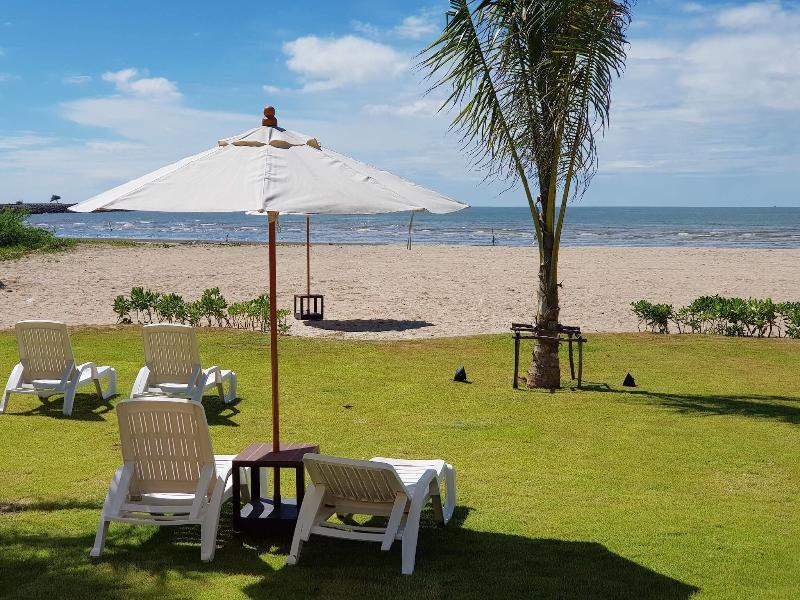 Triple Tree Beach Resort - Plaj