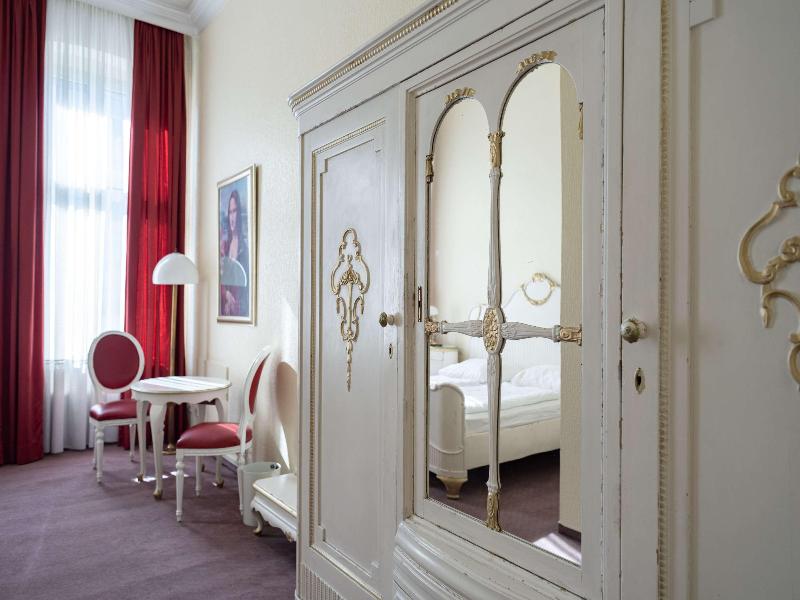 acom Hotel Berlin Kurfurstendamm - Oda