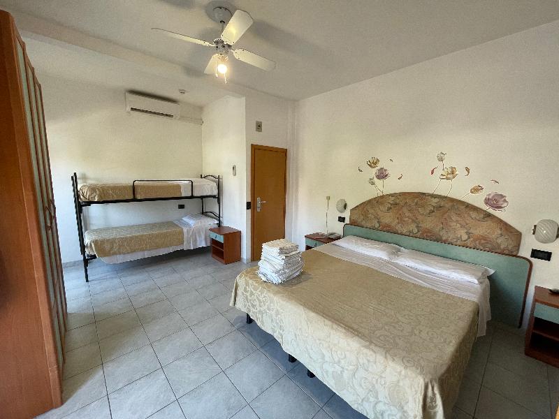 Hotel Marina - Oda