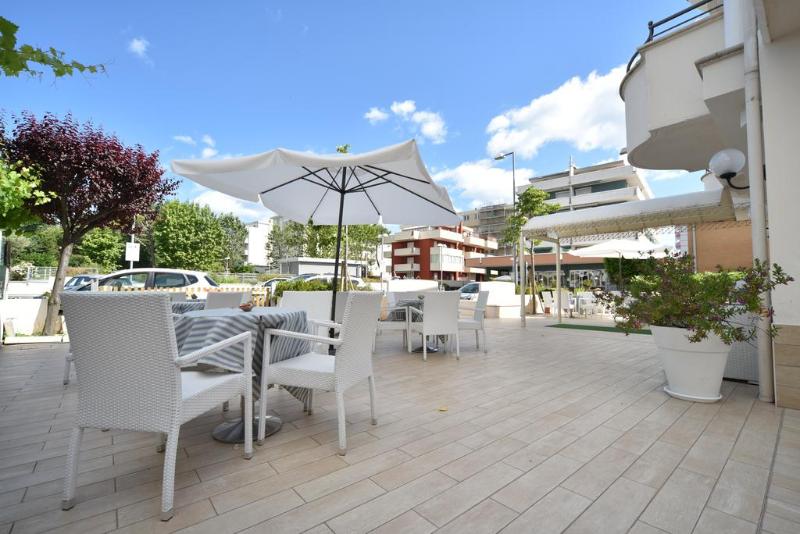 Hotel Marina - Teras