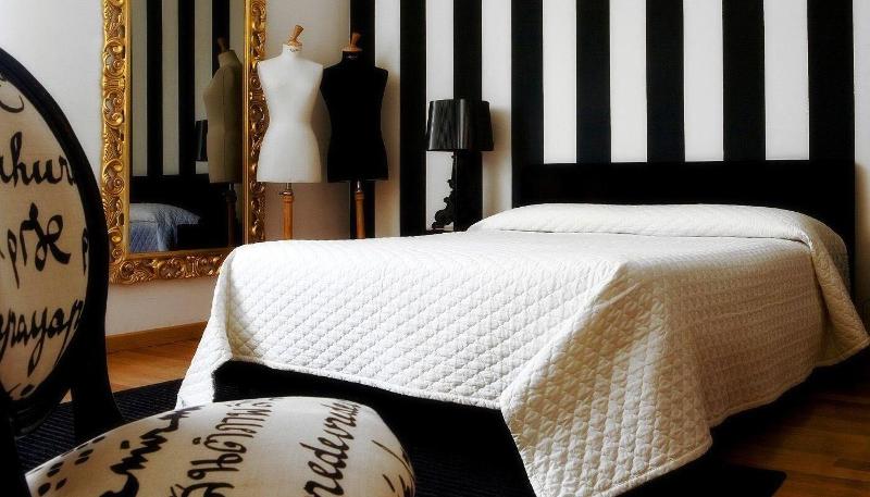 Bb22 Palace Luxury Apartments - Oda