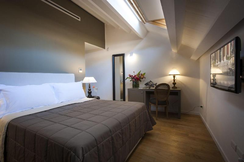 Bb22 Palace Luxury Apartments - Oda