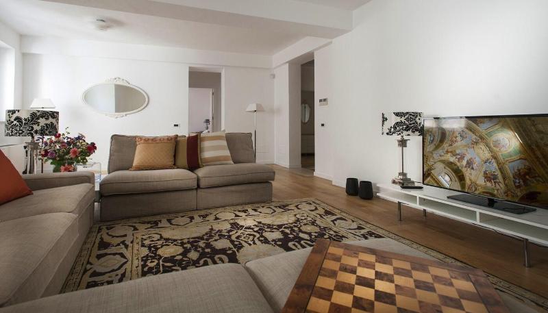 Bb22 Palace Luxury Apartments - Oda