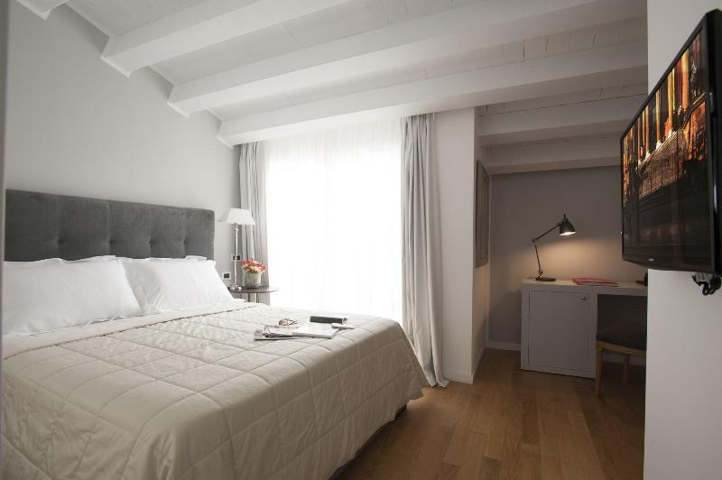 Bb22 Palace Luxury Apartments - Oda