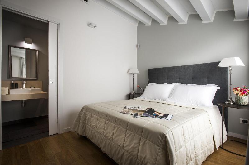 Bb22 Palace Luxury Apartments - Oda