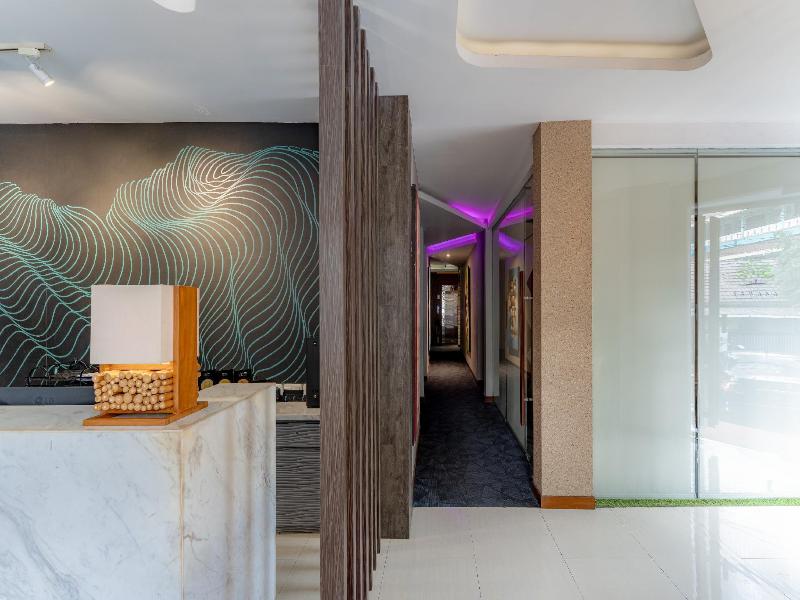 Sawana Suites - Lobi