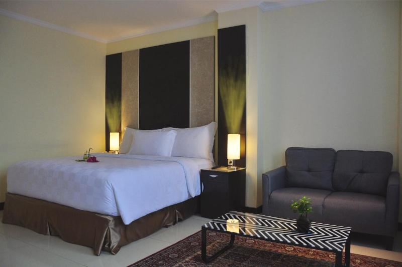 Sunbreeze Hotel - Oda
