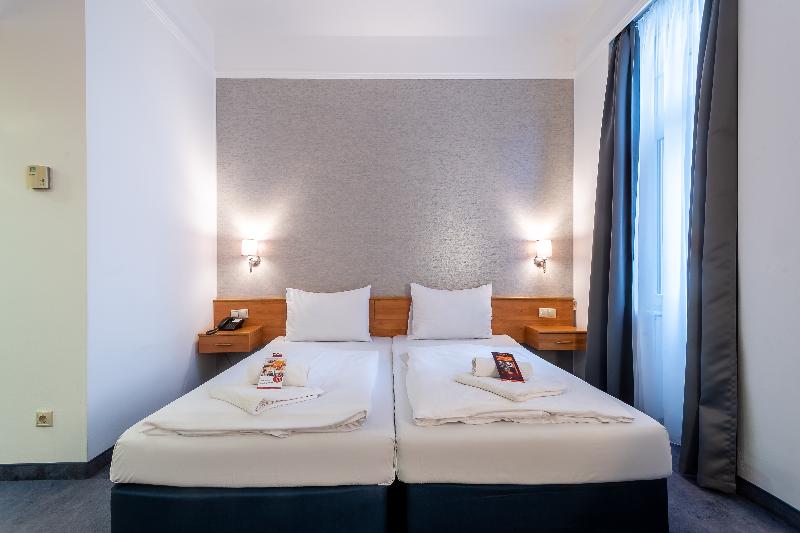 East City Hotel - Oda