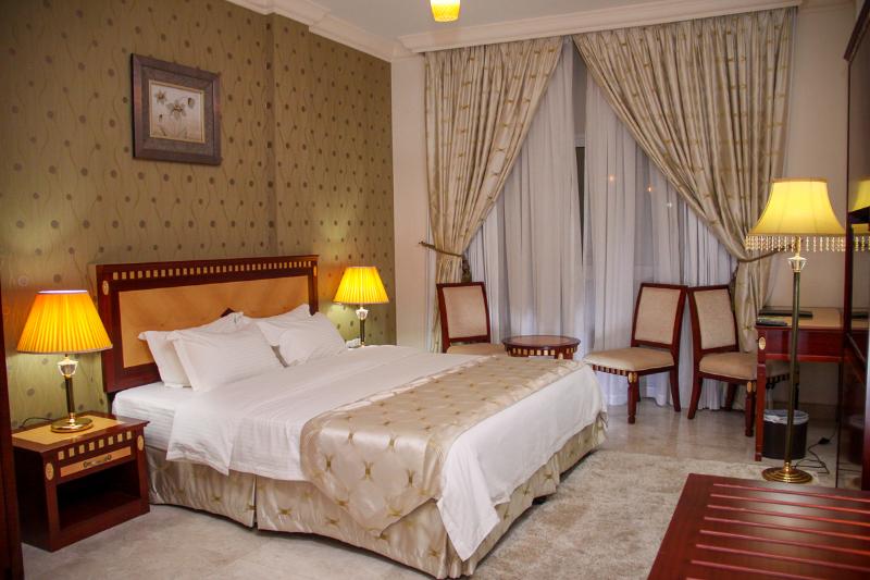 Pioneer Hotel Apartments Muscat - Oda