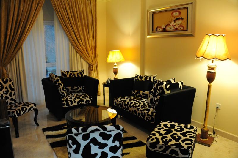Pioneer Hotel Apartments Muscat - Oda