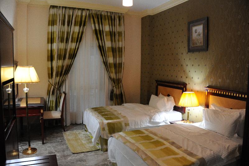 Pioneer Hotel Apartments Muscat - Oda