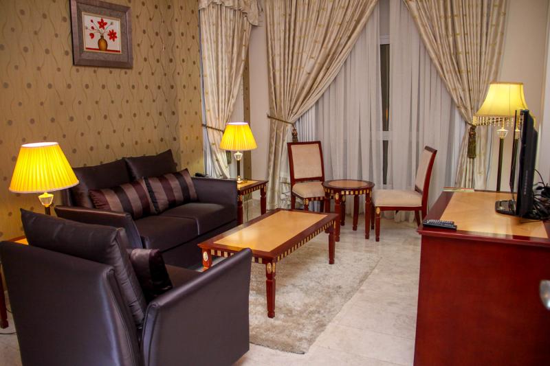 Pioneer Hotel Apartments Muscat - Oda