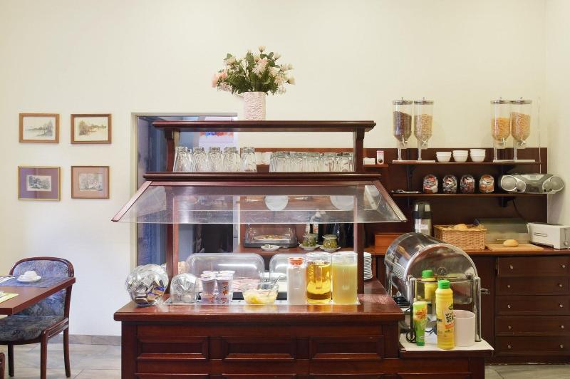 SCHUMACHER - Restoran