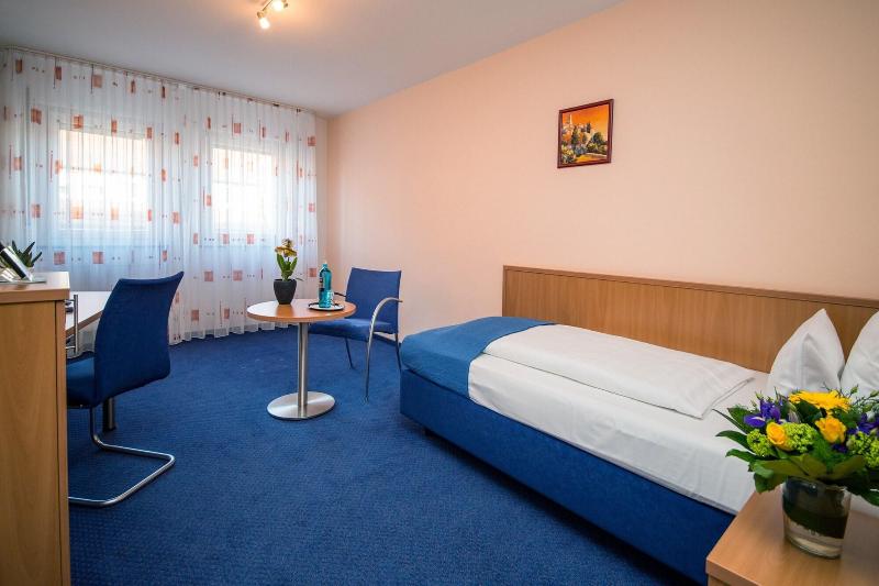 Hotel and Restaurant Goldener Pfug - Oda