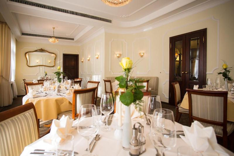 Hotel and Restaurant Goldener Pfug - Restoran