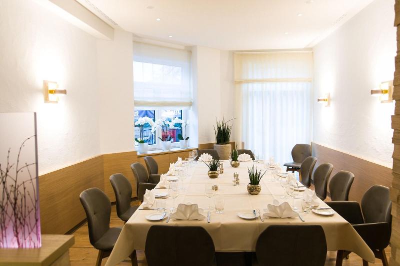 Hotel and Restaurant Goldener Pfug - Restoran