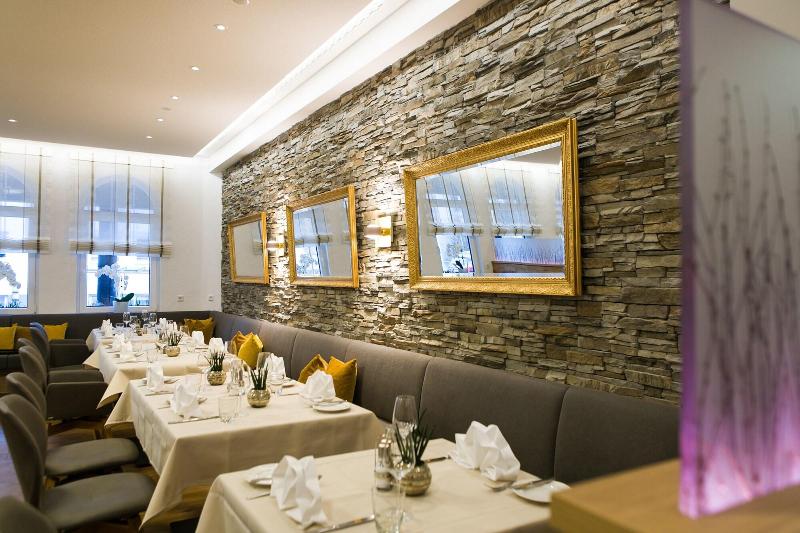 Hotel and Restaurant Goldener Pfug - Restoran
