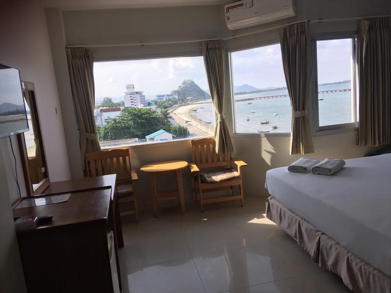 Prachuap Beach Hotel - Genel